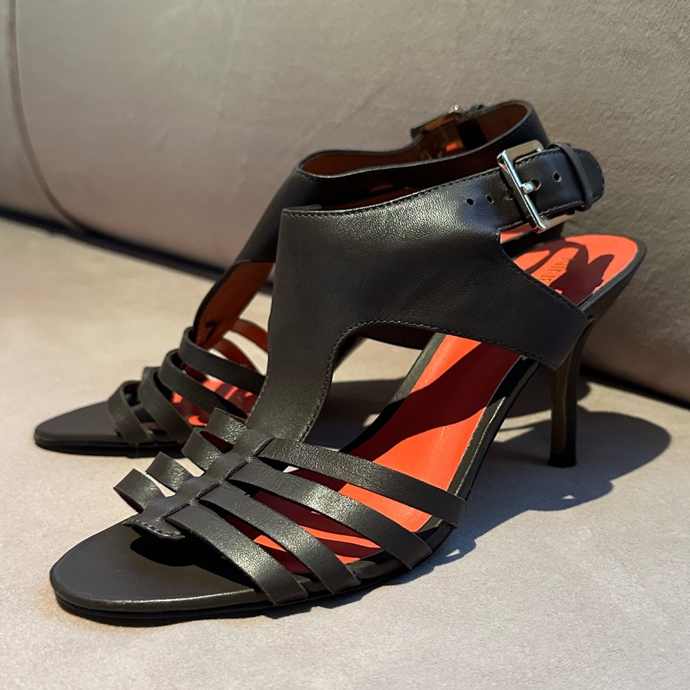 NWOT
Nine West Leather Sandals
Never worn